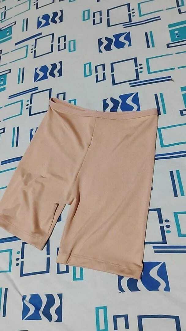 Foto short bege Camila